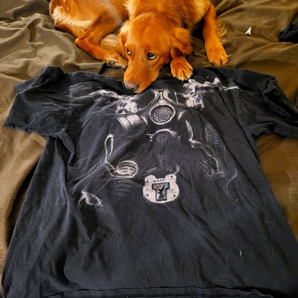 Graphic tee